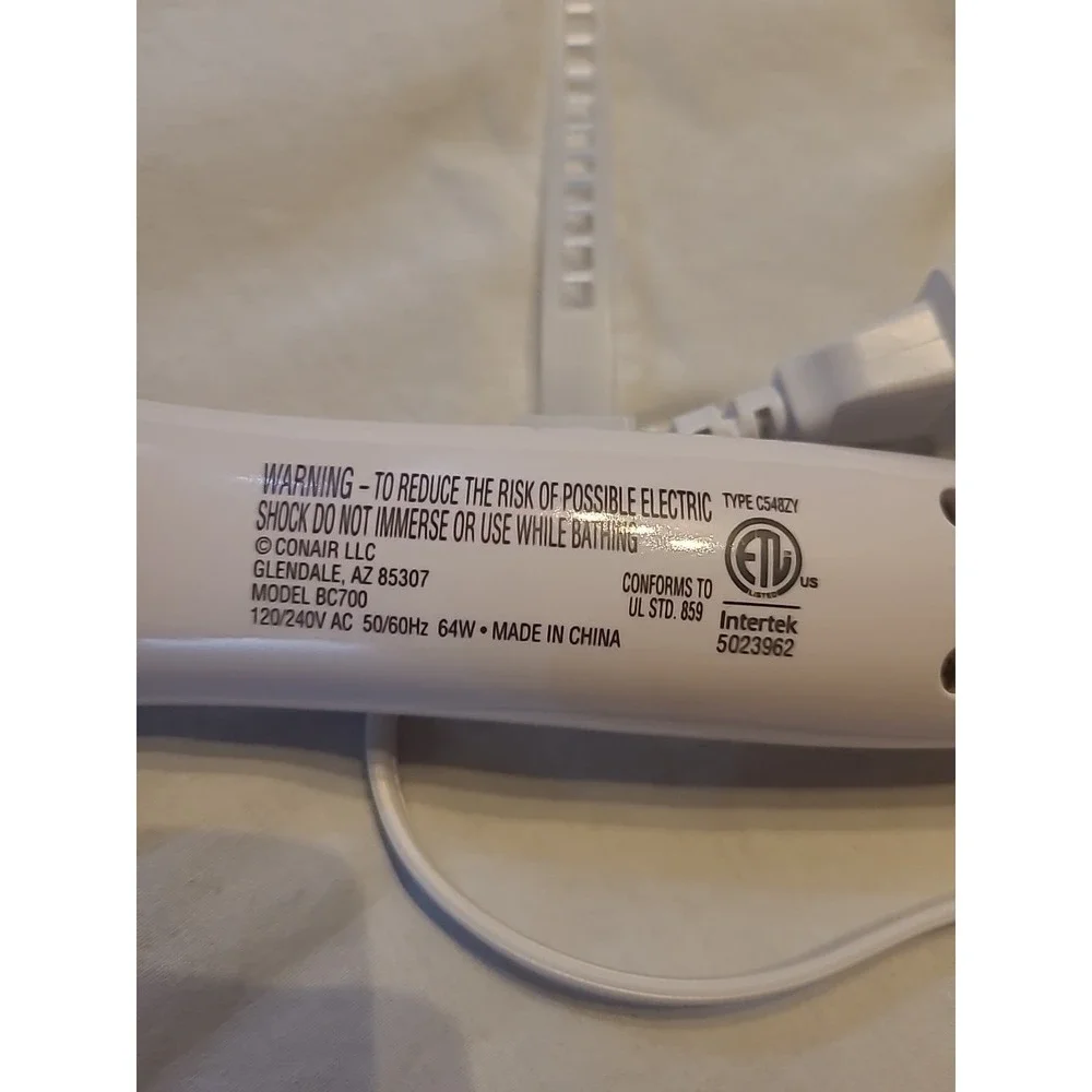 White Conair Double‎ Ceramic Heated Hair Straightening Brush